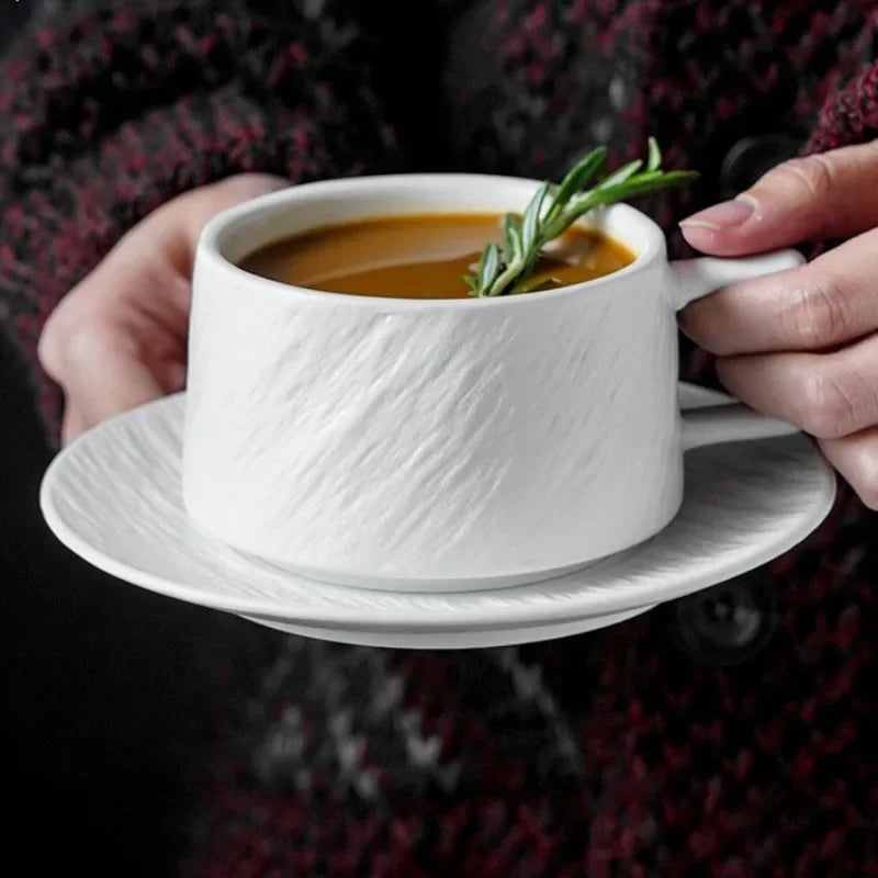 Élégance japonaise : Tasse en céramique