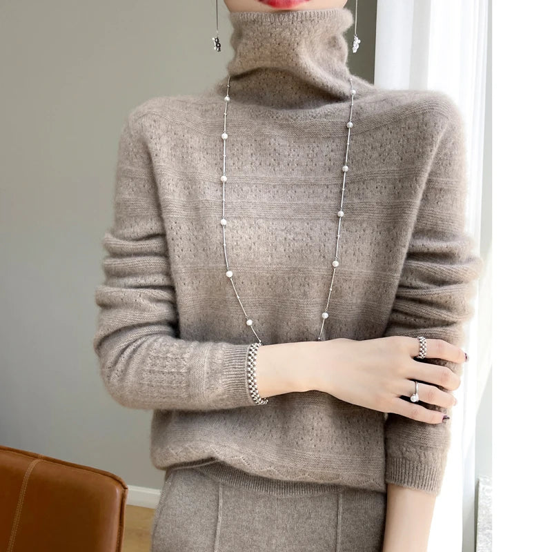 Pull Intemporel avec Col Empilé