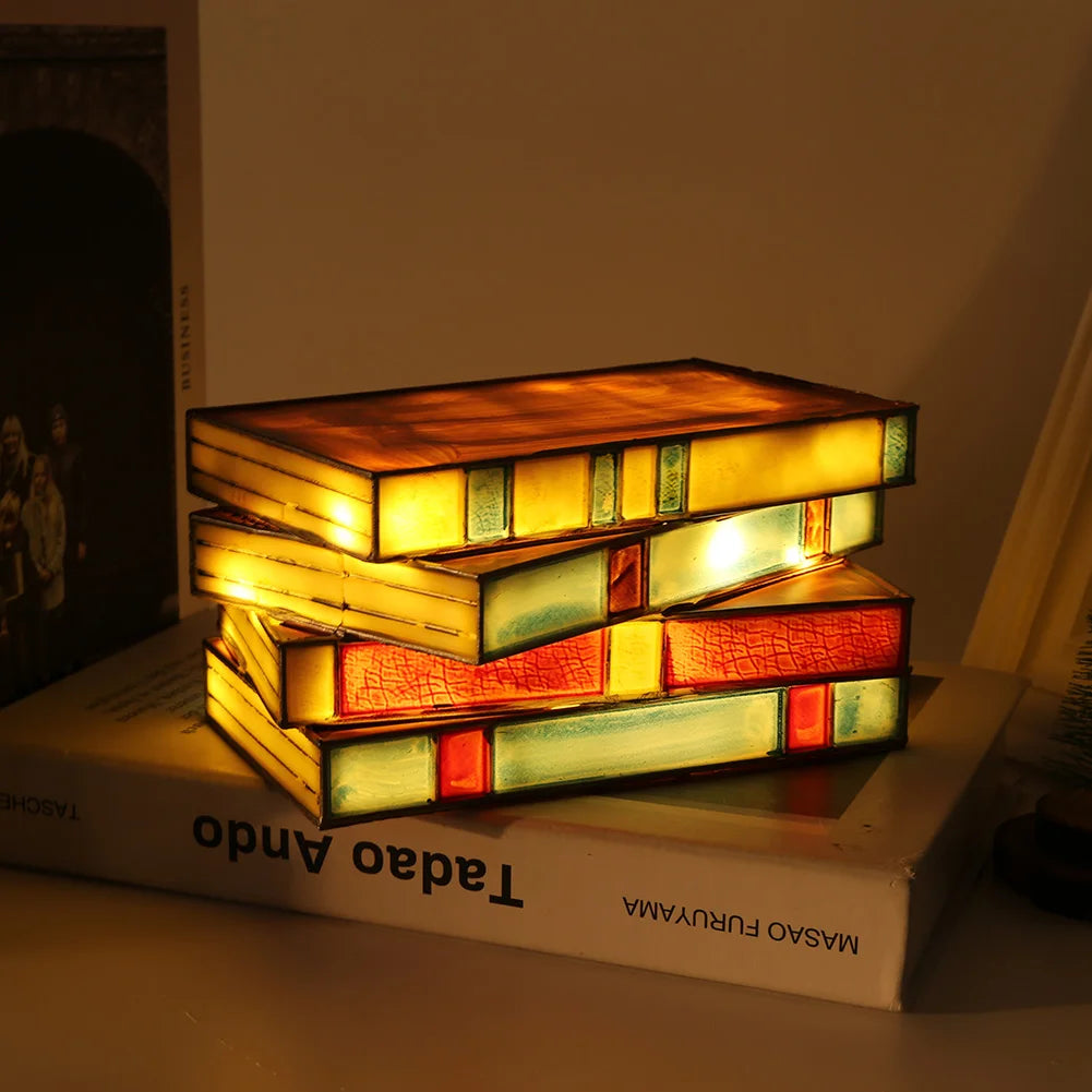 Lampe Livres Empilés Vintage