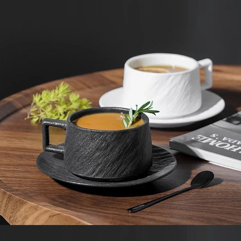 Élégance japonaise : Tasse en céramique
