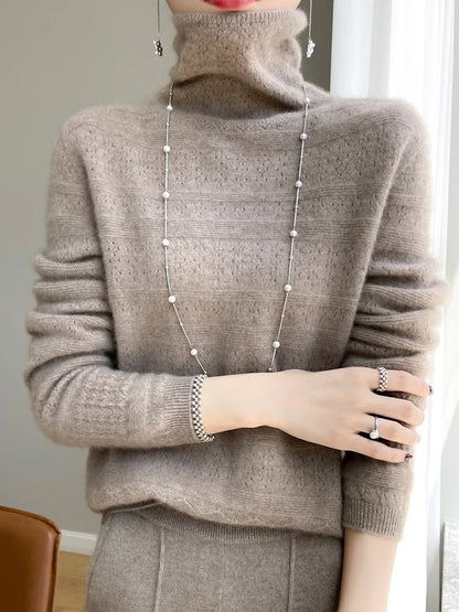 Pull Intemporel avec Col Empilé