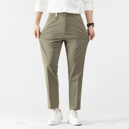 Pantalon classique couleur unie pour homme