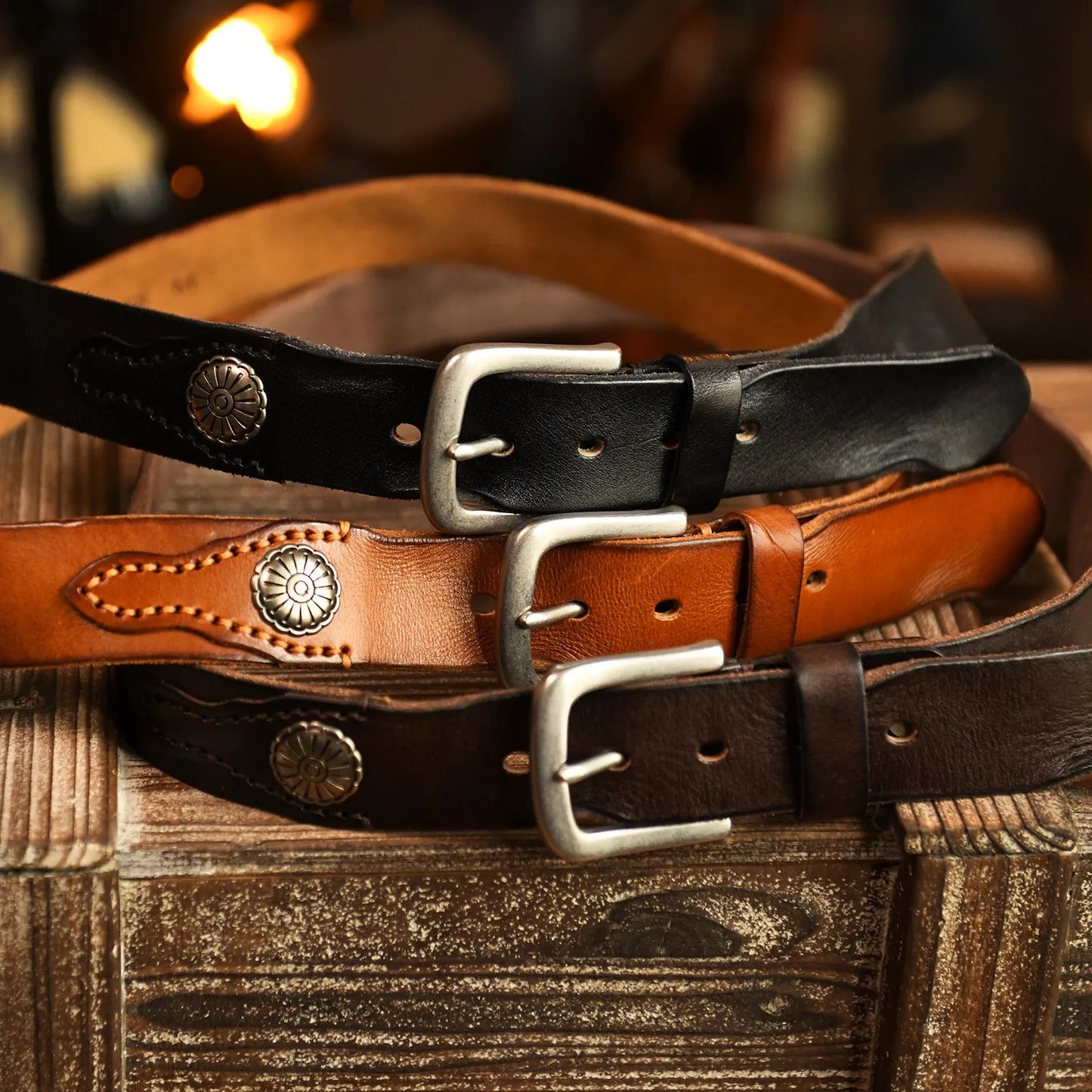 Ceinture élégante de cow-boy en cuir véritable